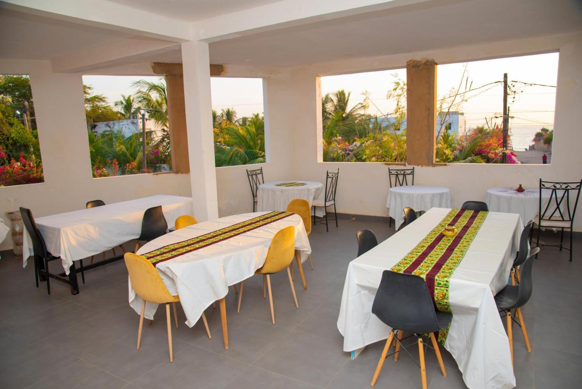 Chambres D'Hotes Villa Luciana Saly Camera foto