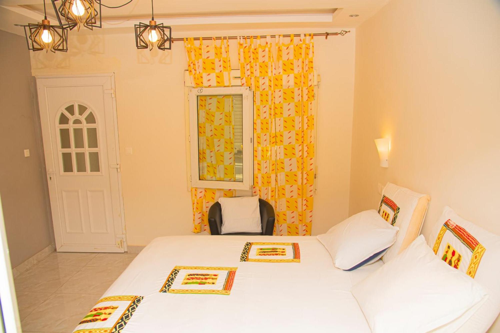 Chambres D'Hotes Villa Luciana Saly Esterno foto