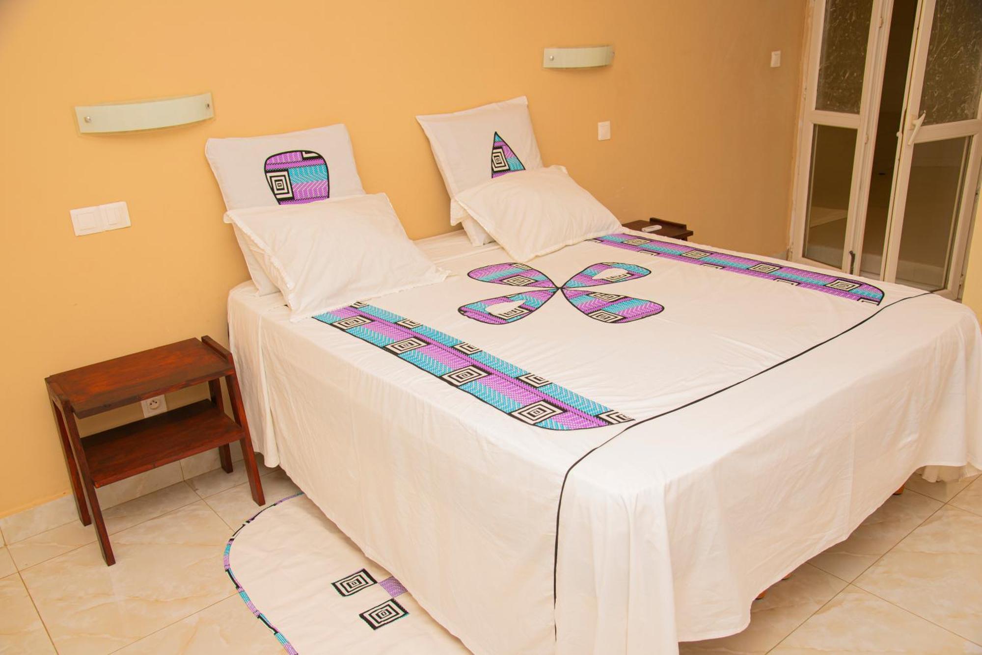 Chambres D'Hotes Villa Luciana Saly Esterno foto